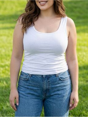 NWT - Kathy Curvy Tank Top.